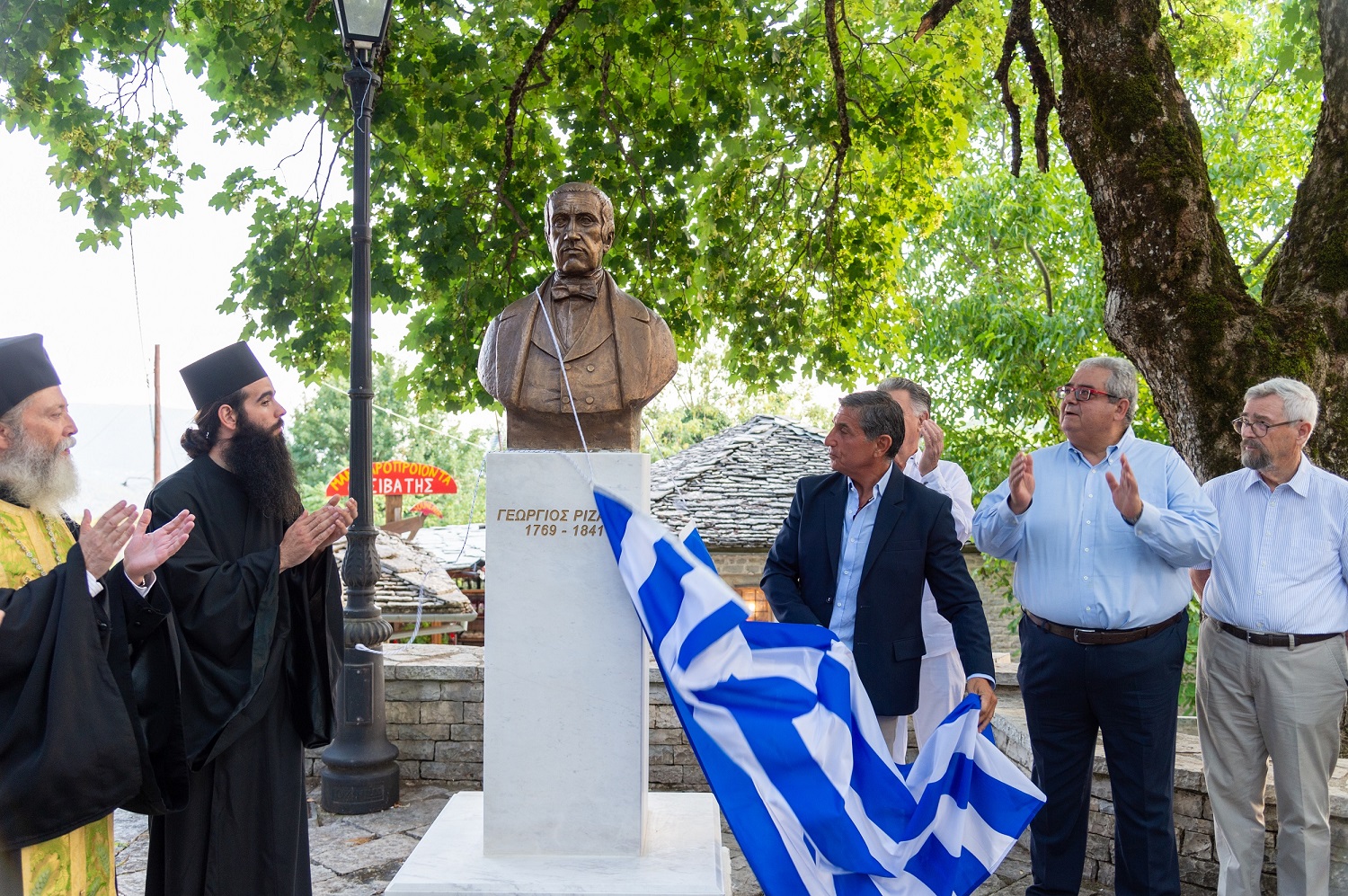 Καινούργιο Άγαλμα Ριζάρης